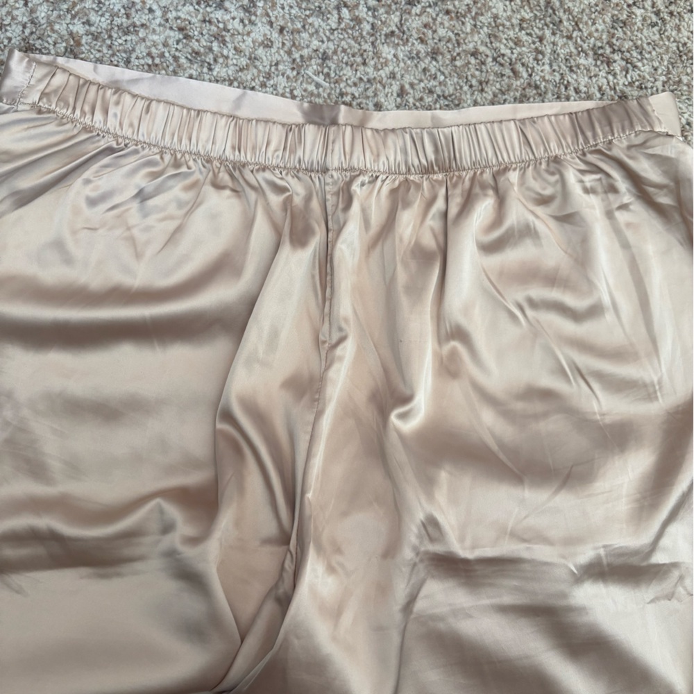 Natori Satin Beige Sleep Pants - Picture 4 of 7